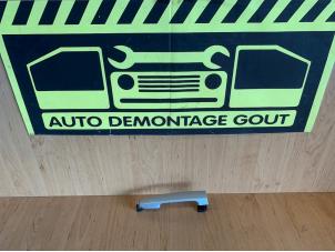 Gebruikte Deurgreep 4Deurs links-achter Peugeot 108 1.0 12V Prijs € 9,95 Margeregeling aangeboden door Autodemontage Gout