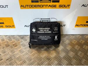 Gebruikte EHBO kit Mercedes B (W245,242) 2.0 B-200 16V Turbo Prijs € 19,99 Margeregeling aangeboden door Autodemontage Gout