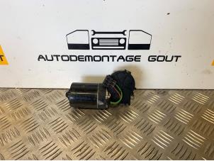Gebruikte Ruitenwissermotor voor Volkswagen Golf IV (1J1) 2.3 V5 GTI Prijs € 25,00 Margeregeling aangeboden door Autodemontage Gout