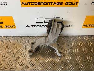 Gebruikte Versnellingsbak Steun Austin Mini Open (R52) 1.6 16V Cooper Prijs € 25,00 Margeregeling aangeboden door Autodemontage Gout