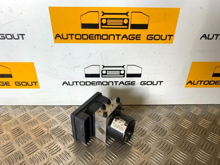 Gebruikte ABS Pomp Volkswagen Golf IV (1J1) 1.9 TDI 100 Prijs € 25,00 Margeregeling aangeboden door Autodemontage Gout
