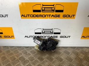 Gebruikte Portierruitmotor Mini Mini (R56) 1.6 16V Cooper Prijs € 19,99 Margeregeling aangeboden door Autodemontage Gout