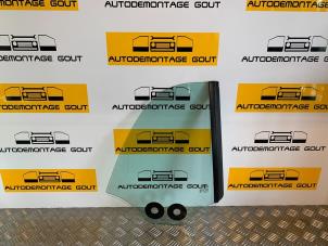 Gebruikte Ruit 2Deurs rechts-achter Austin Mini Open (R52) 1.6 16V Cooper Prijs € 34,99 Margeregeling aangeboden door Autodemontage Gout