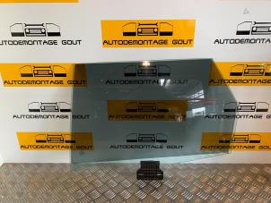 Gebruikte Portierruit 4Deurs links-achter Audi A4 Avant (B7) 2.0 TFSI 20V Prijs € 34,99 Margeregeling aangeboden door Autodemontage Gout