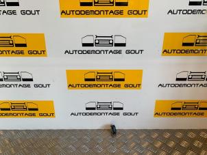 Gebruikte Schakelaar (diversen) Mercedes SLK (R170) 2.0 200 16V Prijs € 9,95 Margeregeling aangeboden door Autodemontage Gout