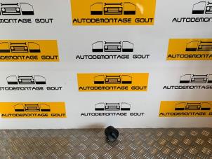 Gebruikte Schakelaar Licht Volkswagen Golf VI (5K1) 1.4 TSI 122 16V Prijs € 19,99 Margeregeling aangeboden door Autodemontage Gout
