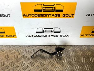 Gebruikte Xenon hoogteregelaar Austin Mini Open (R52) 1.6 16V Cooper S Prijs € 19,99 Margeregeling aangeboden door Autodemontage Gout