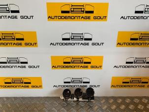 Gebruikte Display Interieur Nissan 350 Z (Z33) 3.5 V6 24V Prijs € 49,99 Margeregeling aangeboden door Autodemontage Gout