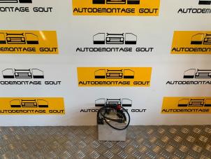 Gebruikte ABS Sensor Volkswagen Passat (3B3) 1.8 Turbo 20V Prijs € 29,99 Margeregeling aangeboden door Autodemontage Gout