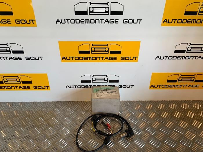 Gebruikte ABS Sensor Volkswagen Passat (3B3) 1.8 Turbo 20V Prijs € 29,99 Margeregeling aangeboden door Autodemontage Gout
