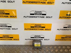 Gebruikte Airbag Module Mercedes B (W245) 1.7 B-170 16V Prijs € 49,99 Margeregeling aangeboden door Autodemontage Gout