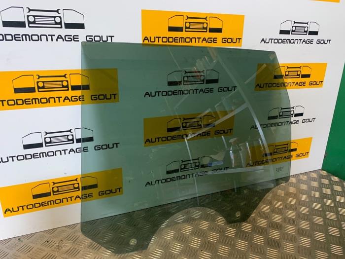 Portierruit 4Deurs links-achter van een Porsche Cayenne (9PA) 4.5 S V8 32V 2005