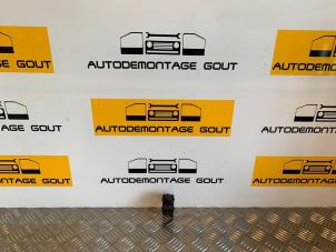 Gebruikte Schakelaar Spiegel Nissan 350 Z Roadster (Z33) 3.5 V6 24V Prijs € 24,99 Margeregeling aangeboden door Autodemontage Gout