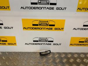 Gebruikte Veiligheidsgordel Geleider Chrysler Crossfire 3.2 V6 18V Prijs € 14,99 Margeregeling aangeboden door Autodemontage Gout