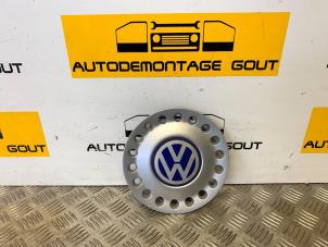 Gebruikte Naafkapje Volkswagen New Beetle (9C1/9G1) 2.0 Prijs € 9,95 Margeregeling aangeboden door Autodemontage Gout