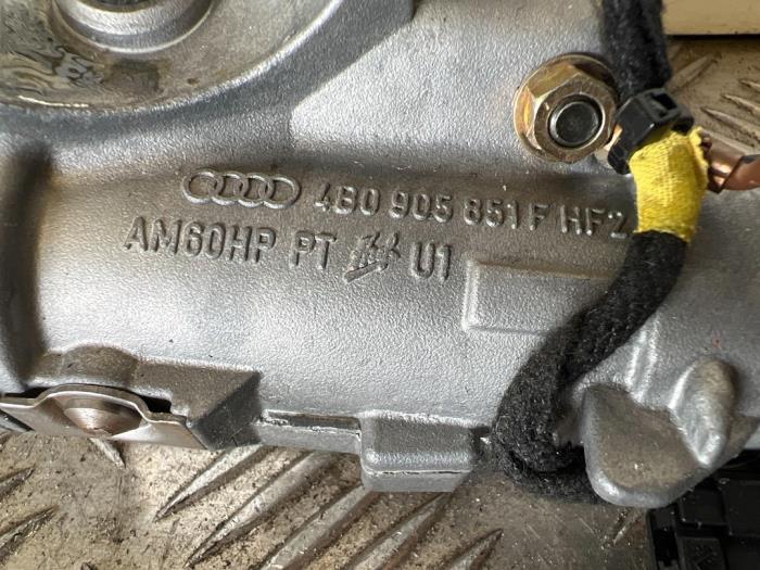 Kontaktslot+Sleutel van een Audi TT Roadster (8N9) 1.8 20V Turbo 2004