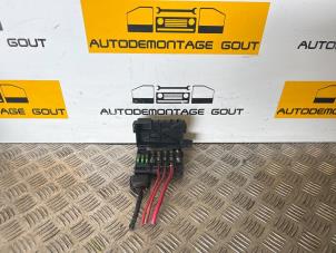 Gebruikte Zekeringkast Audi TT (8N3) 3.2 V6 24V Quattro Prijs € 39,99 Margeregeling aangeboden door Autodemontage Gout