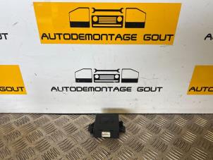 Gebruikte Module PDC Renault Twingo III (AH) 0.9 Energy TCE 90 12V Prijs € 39,99 Margeregeling aangeboden door Autodemontage Gout