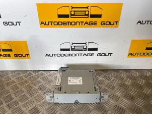 Gebruikte Radio module Renault Twingo III (AH) 0.9 Energy TCE 90 12V Prijs € 99,95 Margeregeling aangeboden door Autodemontage Gout