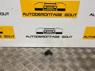 Gebruikte Parkeersensor Renault Twingo III (AH) 0.9 Energy TCE 90 12V Prijs € 14,99 Margeregeling aangeboden door Autodemontage Gout