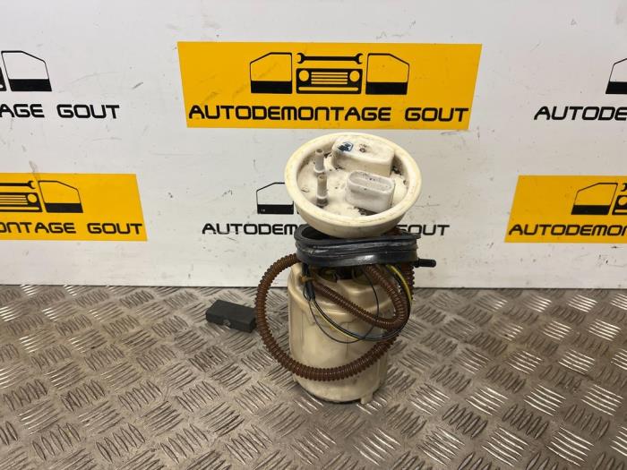 Gebruikte Brandstofpomp Elektrisch Audi TT (8N3) 1.8 T 20V Quattro Prijs € 84,99 Margeregeling aangeboden door Autodemontage Gout