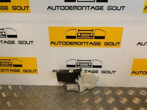 Gebruikte Motor electrisch raam Volkswagen Golf IV (1J1) 1.9 TDI 100 Prijs € 24,99 Margeregeling aangeboden door Autodemontage Gout