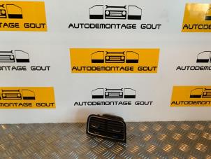 Gebruikte Luchtrooster achter Audi A5 Cabrio (8F7) Prijs € 19,99 Margeregeling aangeboden door Autodemontage Gout