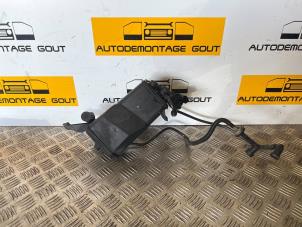 Gebruikte Koolstoffilter Audi TT Roadster (8N9) 1.8 20V Turbo Prijs € 24,99 Margeregeling aangeboden door Autodemontage Gout