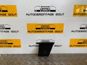 Gebruikte Speakerkap Mercedes Sprinter Prijs € 9,99 Margeregeling aangeboden door Autodemontage Gout