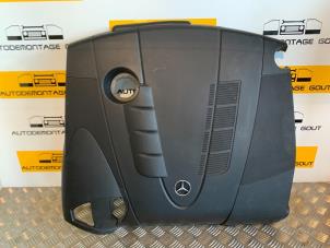 Gebruikte Afdekplaat motor Mercedes E Combi (S211) 2.2 E-220 CDI 16V Prijs € 59,99 Margeregeling aangeboden door Autodemontage Gout