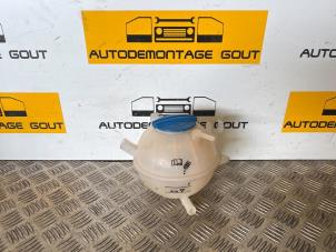 Gebruikte Koelvloeistof Reservoir Volkswagen Eos (1F7/F8) 2.0 TFSI 16V Prijs € 10,00 Margeregeling aangeboden door Autodemontage Gout