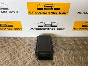 Gebruikte Radio versterker Audi TT (8N3) 1.8 20V Turbo Quattro Prijs € 39,99 Margeregeling aangeboden door Autodemontage Gout