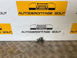 Gebruikte Injector (benzine injectie) Volkswagen Eos (1F7/F8) 2.0 TFSI 16V Prijs € 39,99 Margeregeling aangeboden door Autodemontage Gout