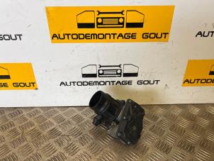Gebruikte Gasklephuis Mini Mini (F55) 1.2 12V One Prijs € 39,99 Margeregeling aangeboden door Autodemontage Gout