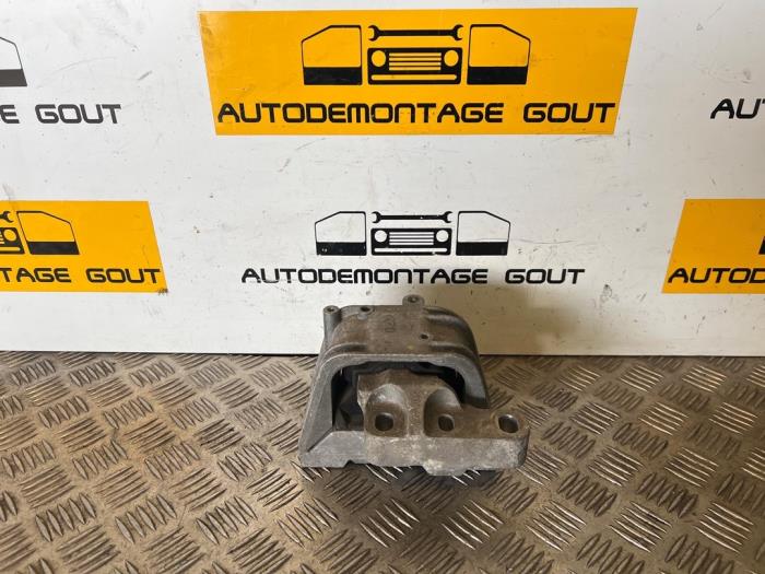 Gebruikte Motorrubber Volkswagen Golf V (1K1) 2.0 TDI 16V Prijs € 19,99 Margeregeling aangeboden door Autodemontage Gout