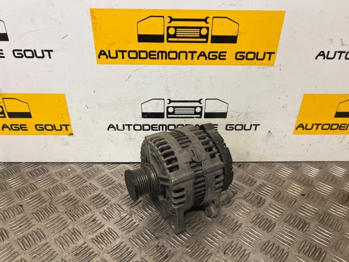 Gebruikte Dynamo Volkswagen Passat 4Motion (3C2) 3.6 FSI R36 24V Prijs € 89,99 Margeregeling aangeboden door Autodemontage Gout