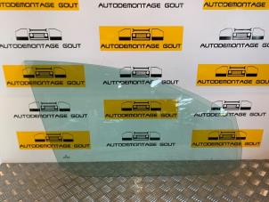 Gebruikte Deurruit 4Deurs rechts-voor Volkswagen Golf V (1K1) Prijs € 24,99 Margeregeling aangeboden door Autodemontage Gout