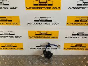 Gebruikte Portierruitmotor Nissan 350 Z (Z33) Prijs € 124,99 Margeregeling aangeboden door Autodemontage Gout