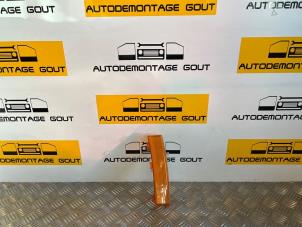 Gebruikte Bumper Reflector rechts-voor Nissan 350 Z (Z33) Prijs € 29,99 Margeregeling aangeboden door Autodemontage Gout