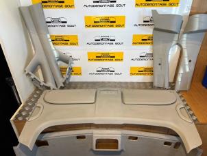 Gebruikte Opbergvak hemel Volkswagen Caddy III (2KA,2KH,2CA,2CH) 2.0 SDI Prijs € 99,99 Margeregeling aangeboden door Autodemontage Gout