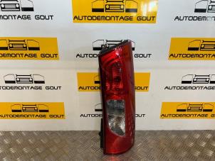 Gebruikte Achterlicht rechts Mercedes Citan (415.6) 1.5 109 CDI Prijs € 59,99 Margeregeling aangeboden door Autodemontage Gout