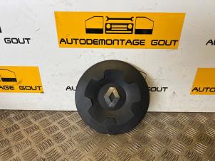 Gebruikte Wieldop Renault Trafic New (FL) 2.0 dCi 16V 115 Prijs € 12,50 Margeregeling aangeboden door Autodemontage Gout