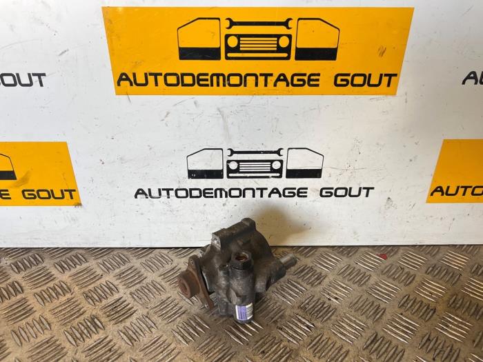 Gebruikte Pomp Servo Nissan Primastar 2.0 dCi 90 Prijs € 39,99 Margeregeling aangeboden door Autodemontage Gout