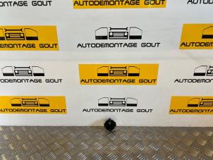 Gebruikte Regensensor Mercedes Vito (639.6) 2.2 115 CDI 16V Prijs € 34,99 Margeregeling aangeboden door Autodemontage Gout