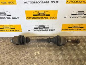 Gebruikte Homokineetas links-voor Mercedes MB 100D (631/643) MB 100D Prijs € 99,95 Margeregeling aangeboden door Autodemontage Gout