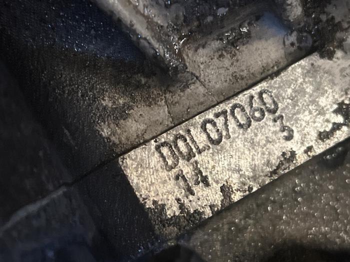 Versnellingsbak van een Volkswagen Transporter T4 1.9 TD 2000