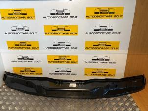 Gebruikte Bumperbalk voor Mercedes Sprinter Prijs € 39,99 Margeregeling aangeboden door Autodemontage Gout