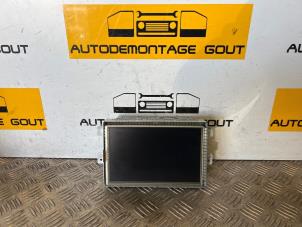 Gebruikte Display Multi Media regelunit Landrover Range Rover Evoque (LVJ/LVS) 2.2 SD4 16V 5-drs. Prijs € 199,99 Margeregeling aangeboden door Autodemontage Gout