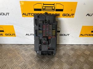 Gebruikte Zekeringkast Mini Mini (R56) 1.6 16V Cooper Prijs € 99,95 Margeregeling aangeboden door Autodemontage Gout