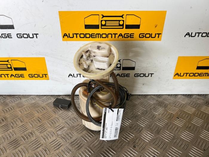 Gebruikte Brandstofpomp Elektrisch Audi TT Roadster (8N9) 1.8 20V Turbo Quattro Prijs € 74,99 Margeregeling aangeboden door Autodemontage Gout